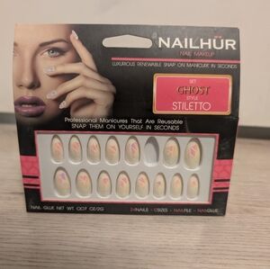 Nailhur Press On Stiletto Nail Set in Ghost